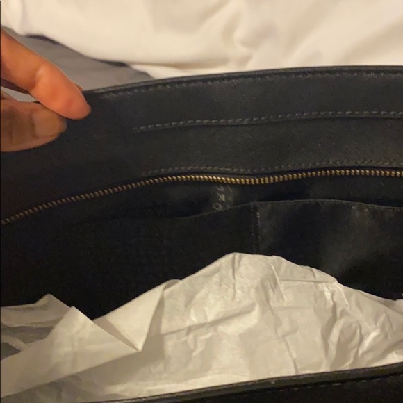 Kate spate tote, used maybe once - Picture 3 of 4